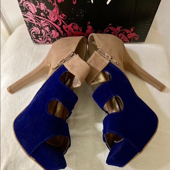 Qupid Shoes - Qupid - Women’s platform, stilettos, size 10. Never worn.